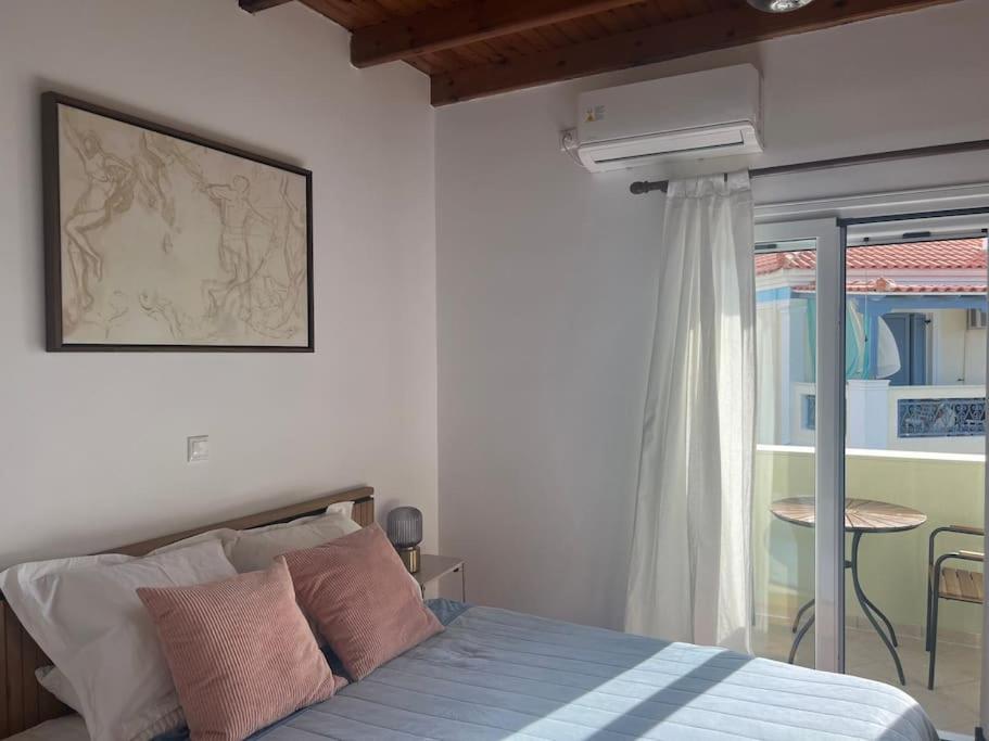 Perdika's Cove, Spacious Sea View Family Apartment Perdika (Aegina)