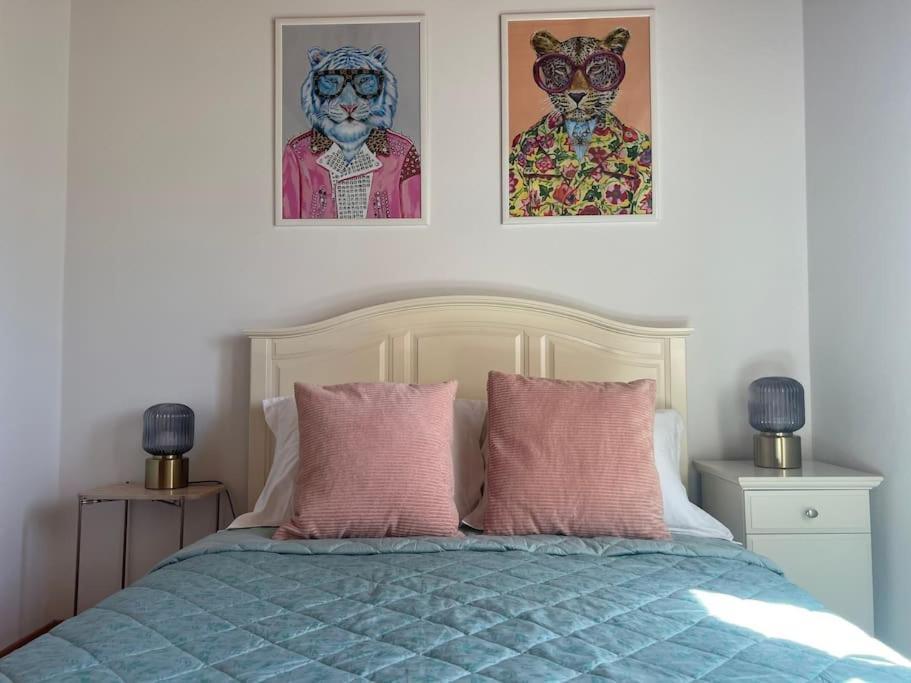 Perdika's Cove, Spacious Sea View Family Apartment *