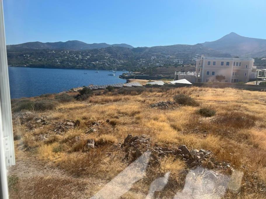 Perdika's Cove, Spacious Sea View Family *